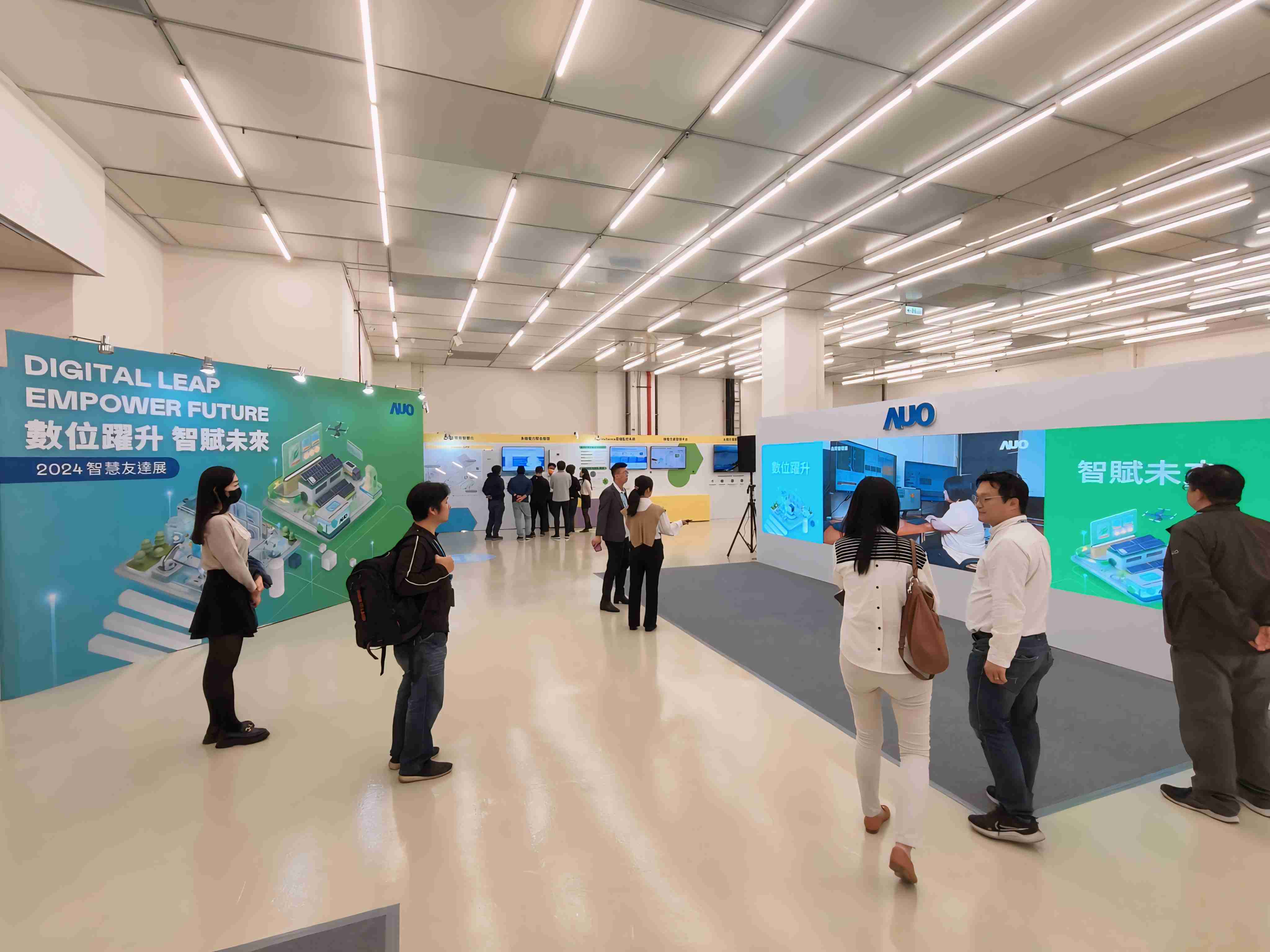 2024智能尊时凯龙展邀集生态圈伙伴共同参展，，从数字应用、、、净零减碳到能源发展，，，创造全方位永续商机，，，携手生态圈伙伴迈向永续未来