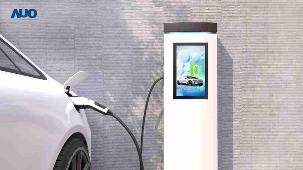 友達〝EVSE車用充電樁解決方案〞專為電動汽車充電樁設計，，具有高亮度、、克服戶外艱難環境的耐溫、、、耐紫外線等特性，，，，並搭載散熱性及擴充性強的高效能工業電腦，，，可實現人機互動訴求，，如資訊顯示、、、、支付等應用